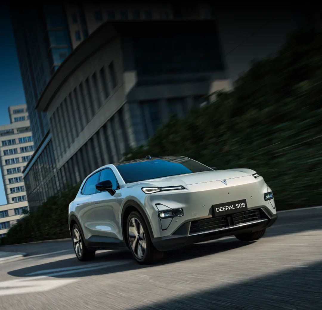 2,880mm Class-leading Wheelbase